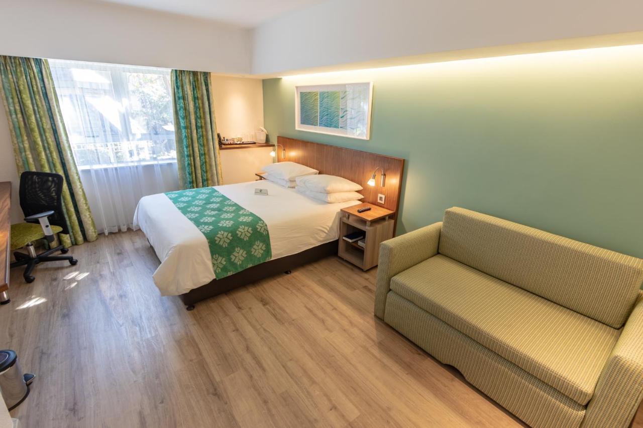 City Lodge Hotel Durban Room photo